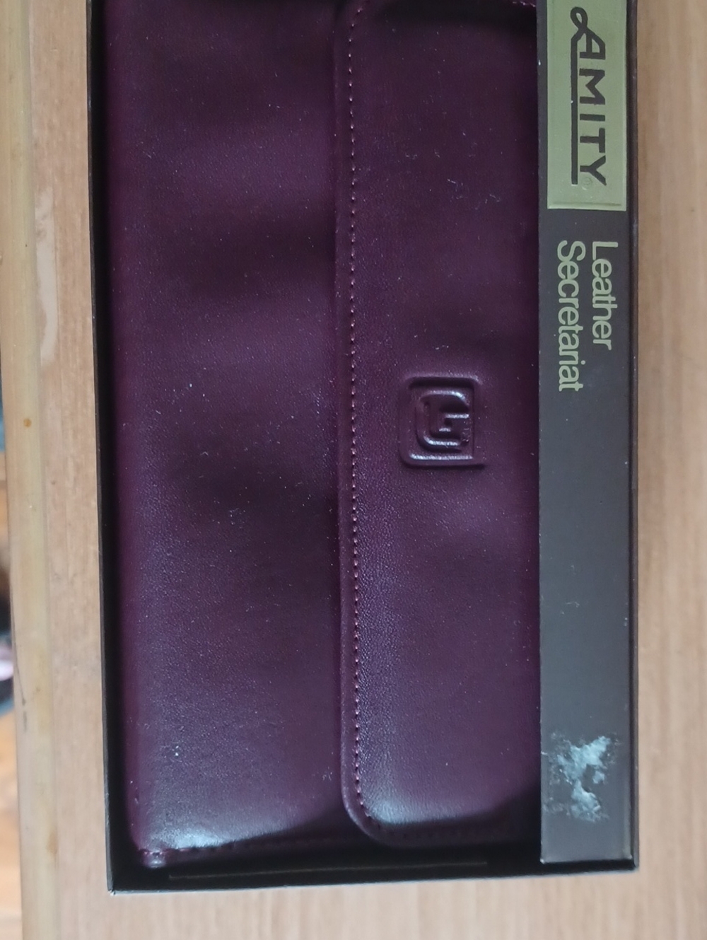 Amity Leather Secretariat Wallet in Burgundy